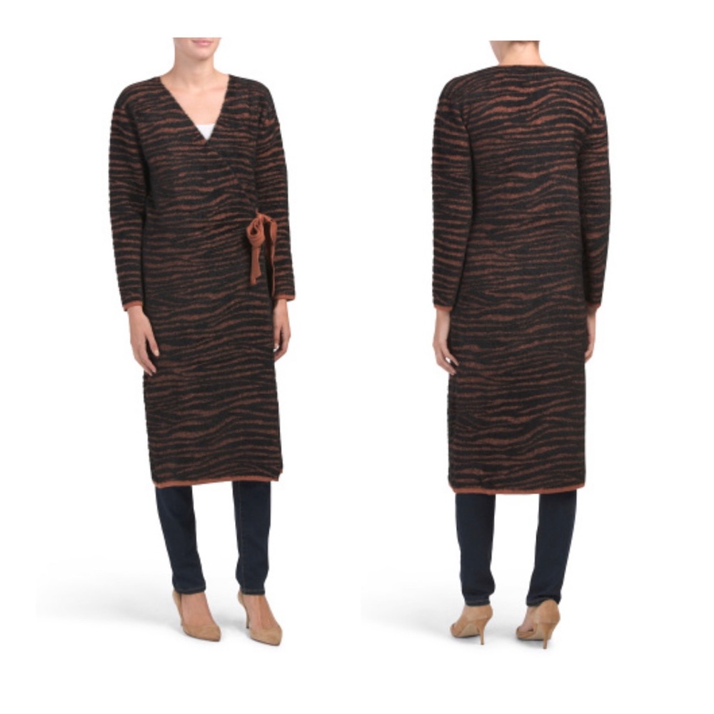 J.O.A. Anthro Zebra Print Women’s Long Cardigan Size Medium NEW